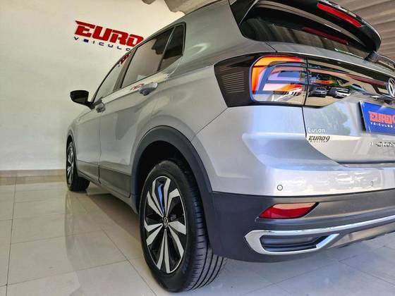 VOLKSWAGEN T-CROSS 1.0 200 TSI TOTAL FLEX COMFORTLINE AUTOMÁTICO